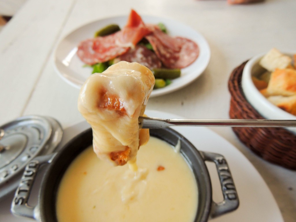 Classic cheese fondue recipe made at home