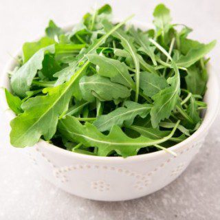 Easy and fun arugula pesto pasta salad