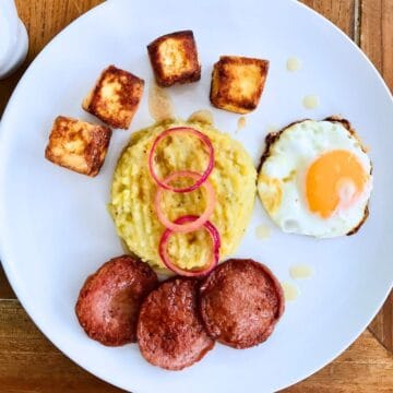 Dominican Mangú with High-Protein "Tres Golpes"